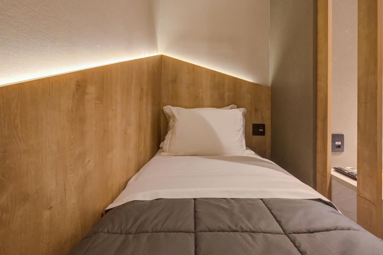 Fast Sleep Suites: Airport Convenience at Guarulhos Terminal 2 Exterior photo
