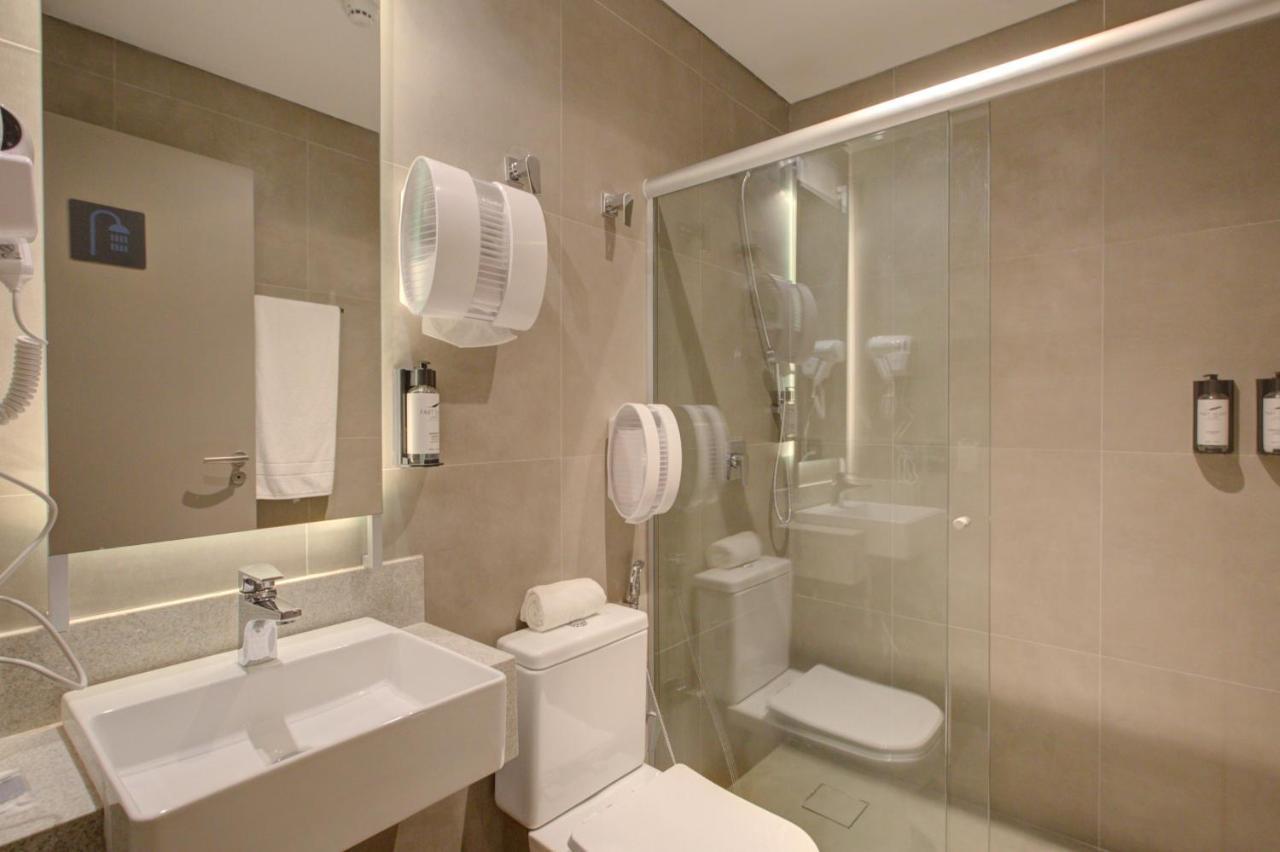 Fast Sleep Suites: Airport Convenience at Guarulhos Terminal 2 Exterior photo
